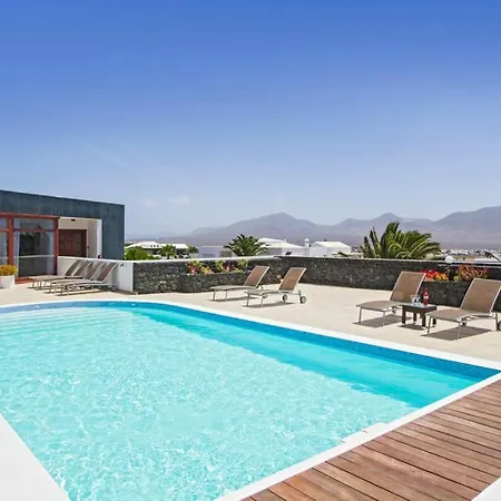 Villa Playa Blanca Sleeps 15 Pool Air Con Wifi Playa Blanca (Lanzarote)
