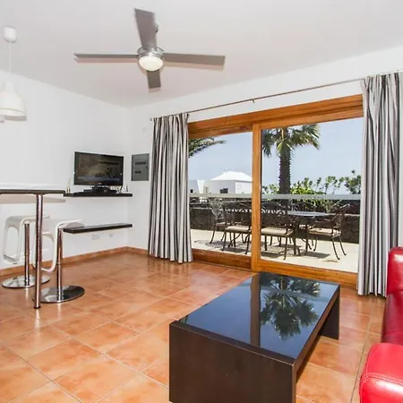 Villa Playa Blanca Sleeps 15 Pool Air Con Wifi *